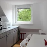 Und Gaestezimmer Korb ゲストハウス Krumpendorf