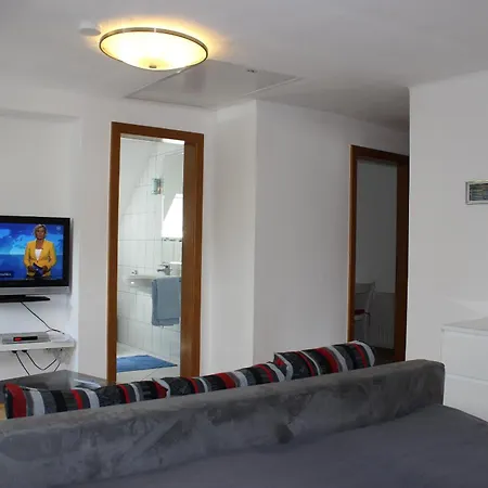 Гостевой дом Und Gaestezimmer Korb Крумпендорф