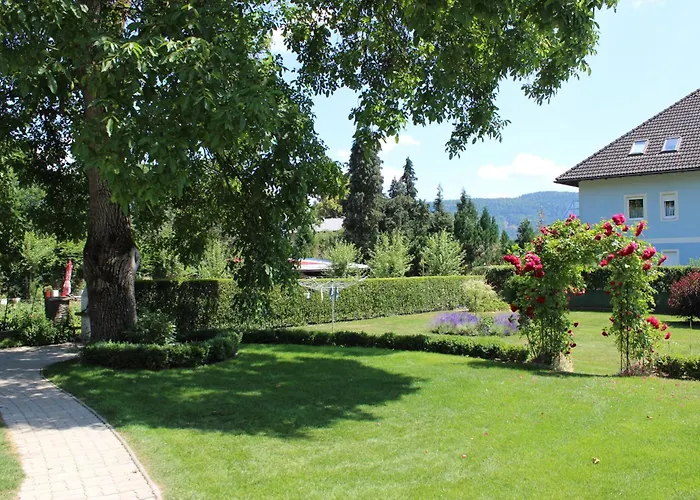 Pensjonat Und Gaestezimmer Korb 3*