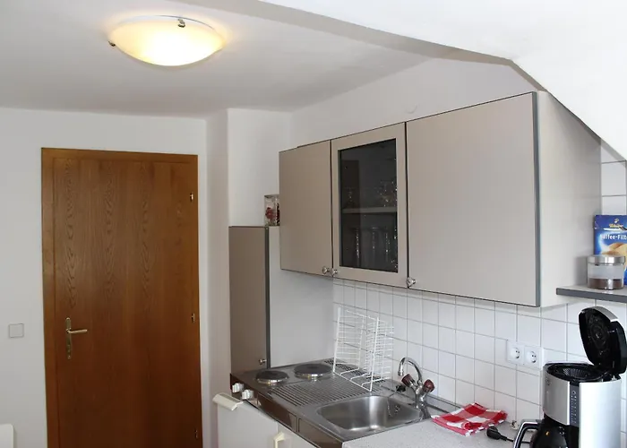 Гостевой дом Und Gaestezimmer Korb